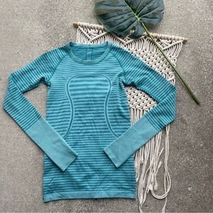 Lululemon Long Sleeve Athletic Top Size 4 - Run Swiftly